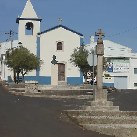 Live Oeste בית הארחה