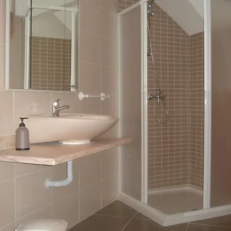 Live Oeste * בומברל